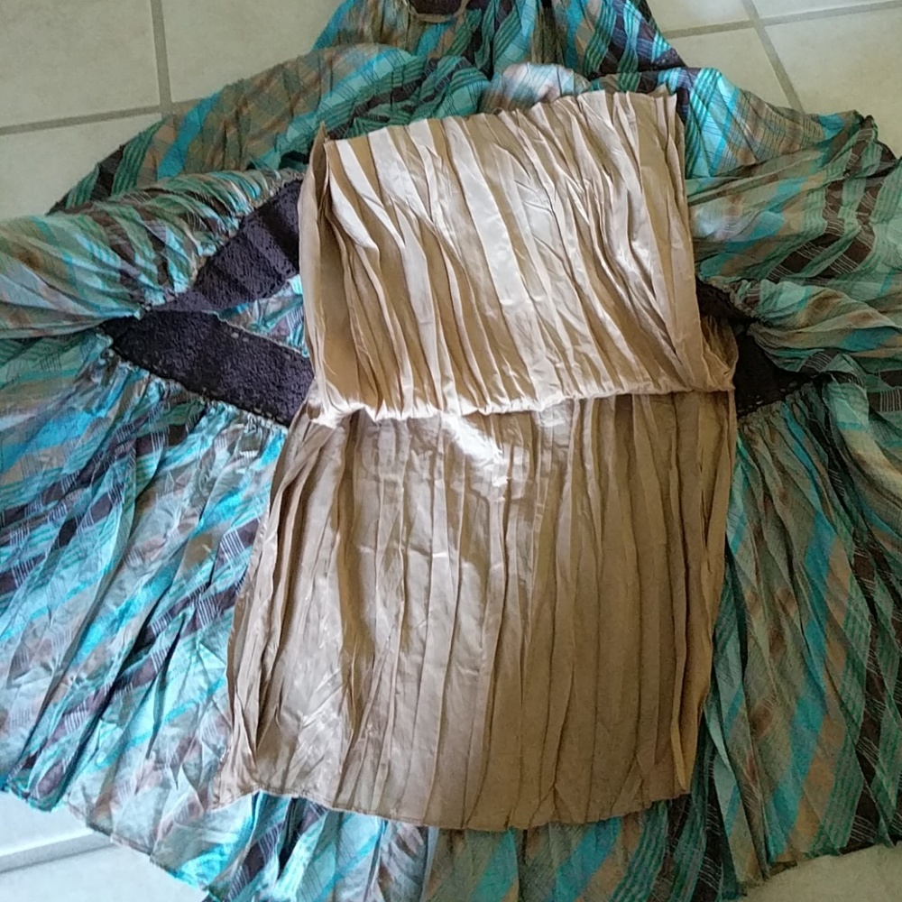Dress - Picture 6 of 8